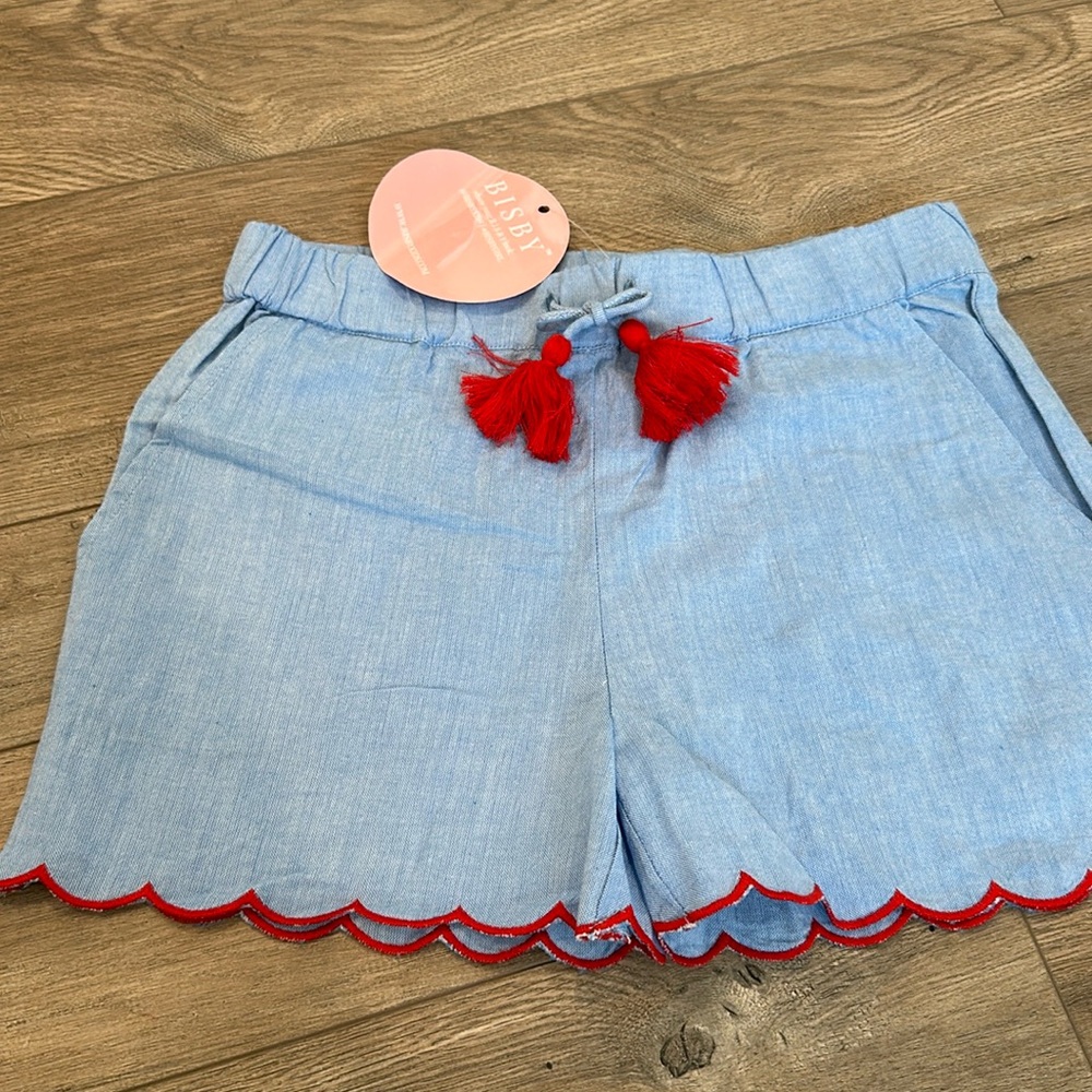 Bisby Chambray shorts with red embroidered scallops